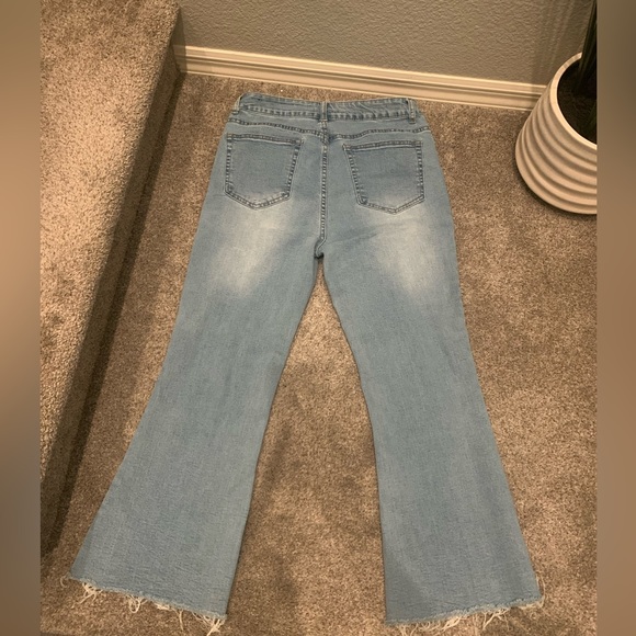 High Rise Kick Flare Rue21 - Picture 3 of 5